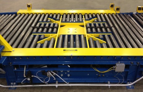 Alba Manufacturing - Plastic Pallet Conveyance